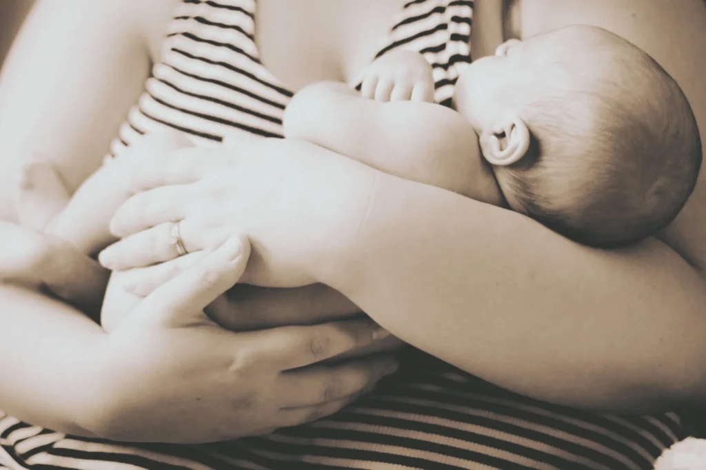 despido baja maternidad paternidad
