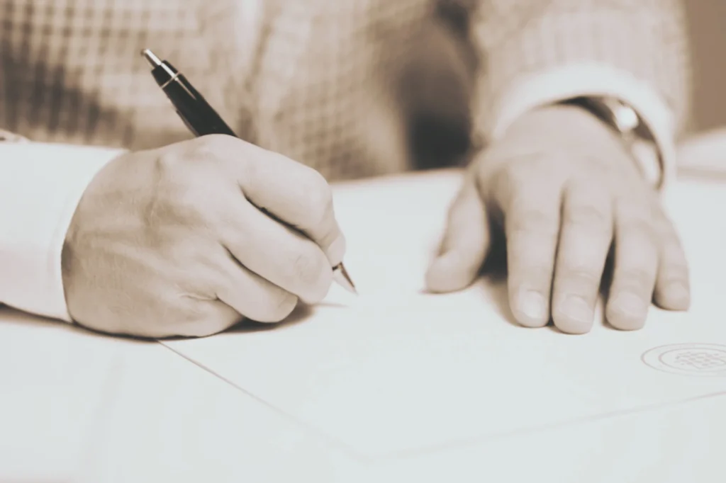 es obligatorio firmar nóminas